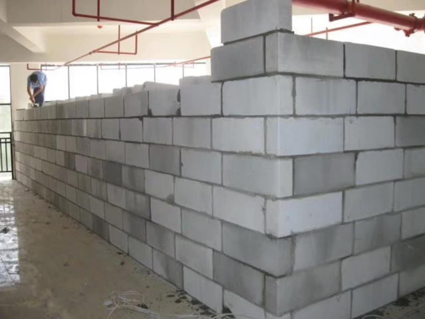 泽库蒸压加气混凝土砌块承重墙静力和抗震性能的研究
